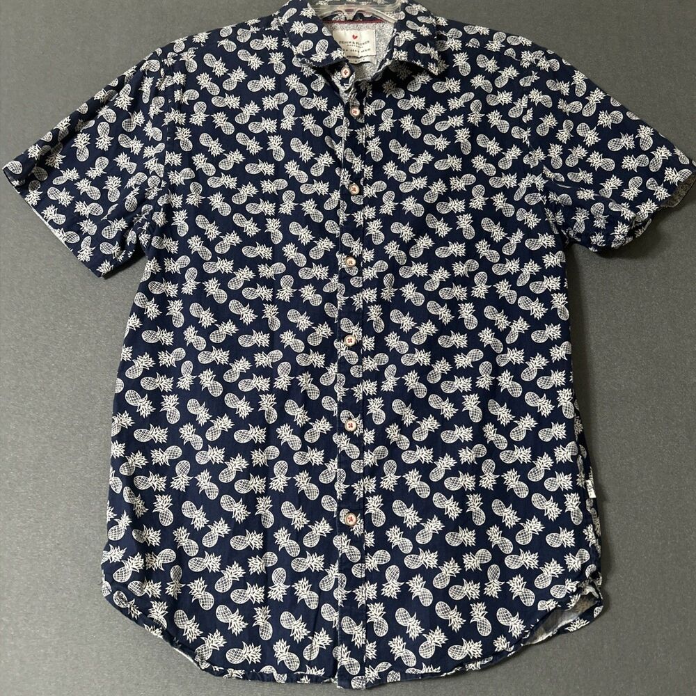 Denim And Flower Men's Short Sleeves Button Down Slim fit Pineapples Sz M